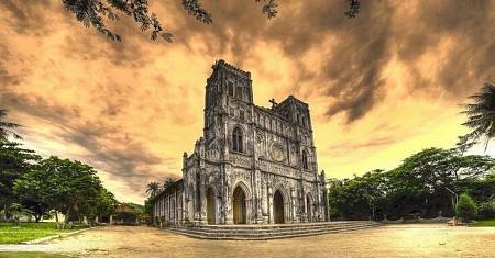 Nhà thờ Mằng Lăng – kiến trúc cổ của thời gian