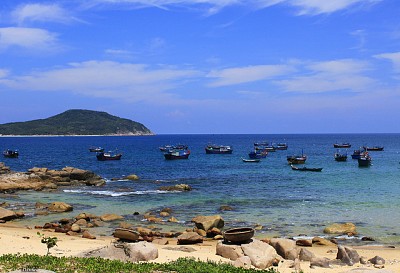 Du lịch Phú Yên: Hoang sơ đảo Hòn Chùa Du lịch Phú Yên: Hoang sơ đảo Hòn Chùa