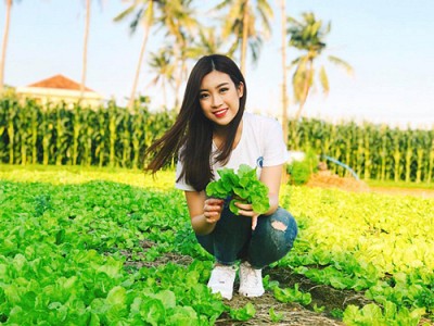 Theo Chân Hoa Hậu Mỹ Linh Khám Phá Những Địa Chỉ Ăn Ngon, Bổ, Rẻ Ở Phú Yên Theo Chân Hoa Hậu Mỹ Linh Khám Phá Những Địa Chỉ Ăn Ngon, Bổ, Rẻ Ở Phú Yên