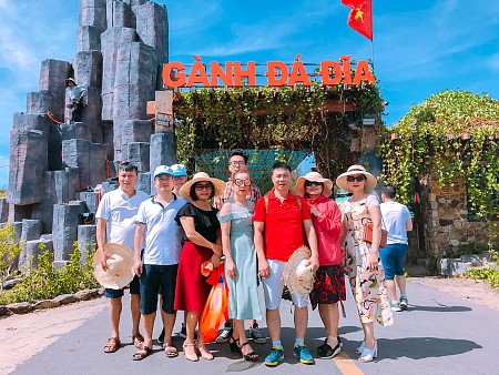 Hình Ảnh Đoàn Tour Du Lịch Phú Yên Hè 2019