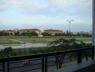 Khách Sạn Lam Trà 1