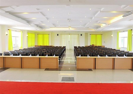 Khách Sạn Long Beach