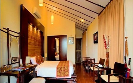 Khách Sạn Việt Star Resort & Spa 4 Sao