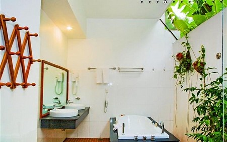 Khách Sạn Việt Star Resort & Spa 4 Sao