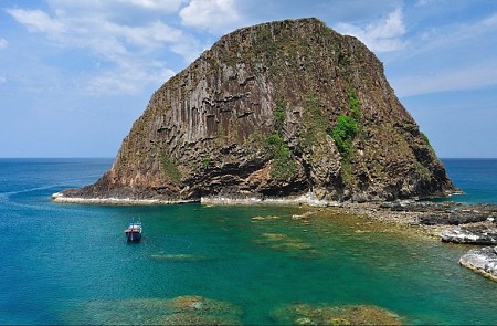 Những danh thắng tuyệt đẹp tại xứ sở "Hoa Vàng Trên Cỏ Xanh" Những danh thắng tuyệt đẹp tại xứ sở "Hoa Vàng Trên Cỏ Xanh"