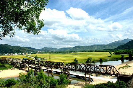 Hành Trình 1 Ngày Khám Phá Xứ Hoa Vàng Cỏ Xanh