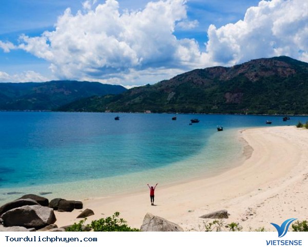 Những điểm thăm quan Phú yên bạn nên đến một lần trong đời - Ảnh 3