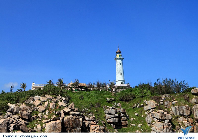 Lắng nghe sóng hát trong ánh bình minh tại hải đăng Đại Lãnh - Ảnh 1