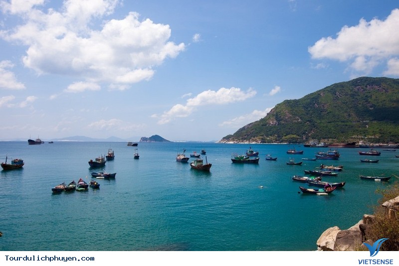 Vui chơi tham quan thế nào khi đến Vũng Rô? - Ảnh 2