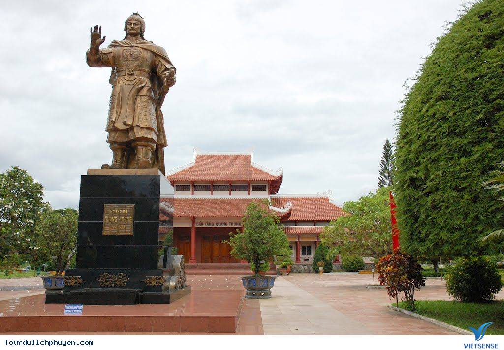 2. Bảo tàng Quang Trung