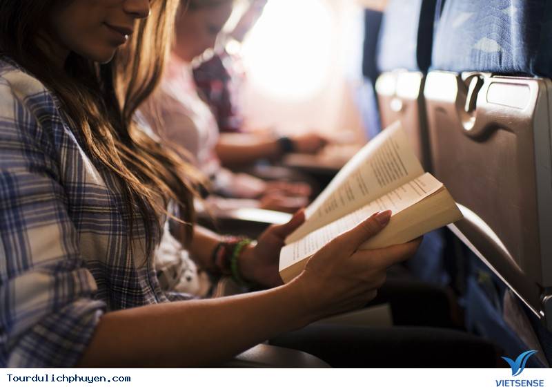 8 Mẹo Nhỏ Giúp Bạn Không Bị Say Máy Bay Đơn Giản Dễ Làm - Ảnh 1