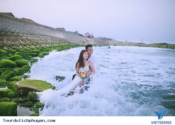 Bãi Đá Trên Biển Phú Yên – Điểm Lý Tưởng Cho Bộ Ảnh Cưới Hoàn Hảo - Ảnh 5 Bãi Đá Trên Biển Phú Yên – Điểm Lý Tưởng Cho Bộ Ảnh Cưới Hoàn Hảo - Ảnh 5