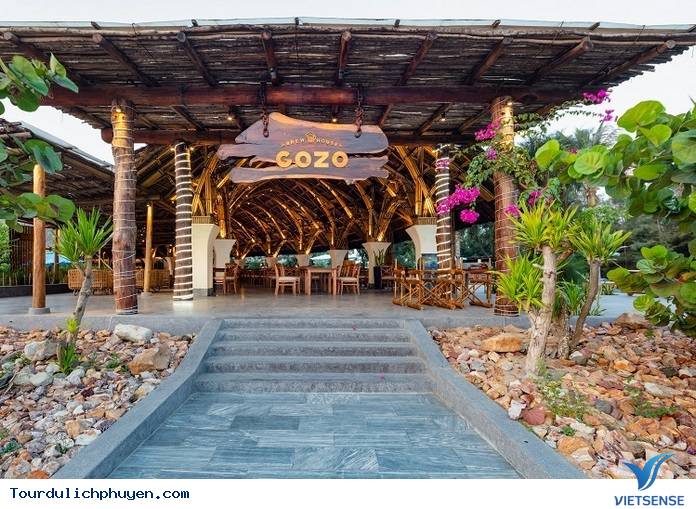 Bất ngờ với kiến trúc tạo ra từ 25.000 cây tầm vông của nhà hàng Phú Yên - Ảnh 2