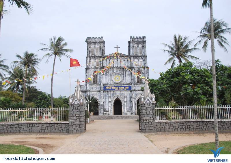 Bí mật nhà thờ Mằng Lăng hàng trăm tuổi ở xứ Nẫu - Ảnh 2