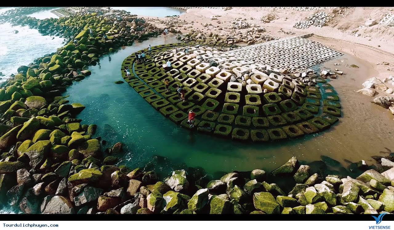 Bờ kẻ Xóm Rớ - Bức thành lũy vững trãi tại Phú Yên - Ảnh 2 Bờ kẻ Xóm Rớ - Bức thành lũy vững trãi tại Phú Yên - Ảnh 2