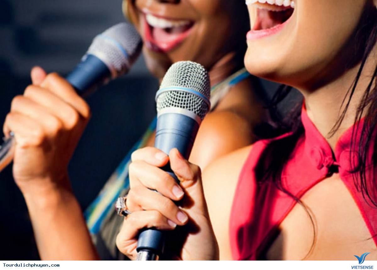 HÁT KARAOKE – TRẢI NGHIỆM PHONG TRÀO KARAOKE Ở PHÚ YÊN HÁT KARAOKE – TRẢI NGHIỆM PHONG TRÀO KARAOKE Ở PHÚ YÊN