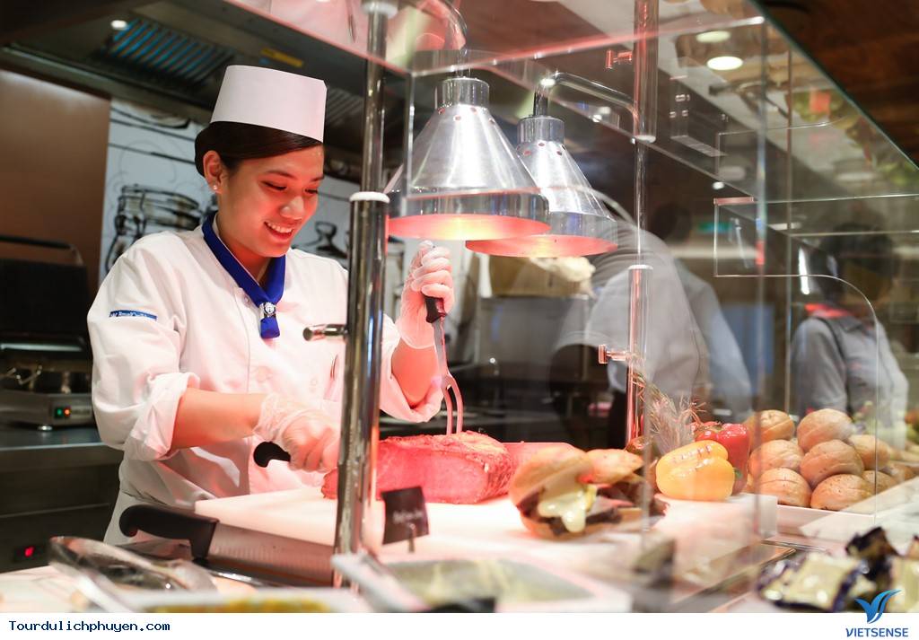 Du Thuyền Lớn Nhất Châu Á Tại Việt Nam