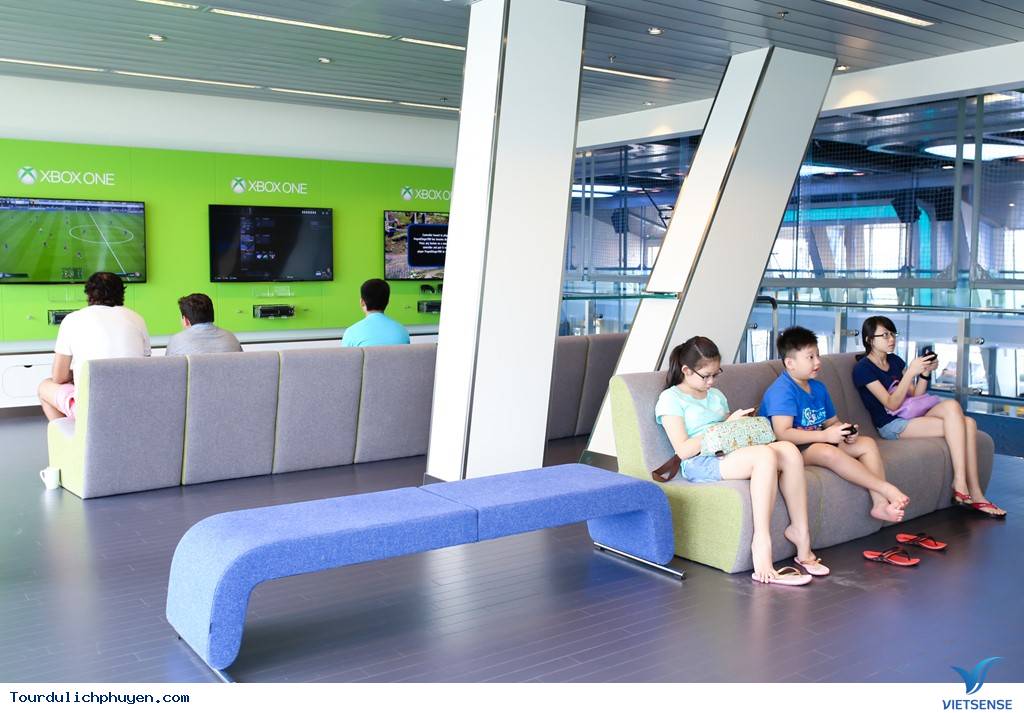 Du Thuyền Lớn Nhất Châu Á Tại Việt Nam