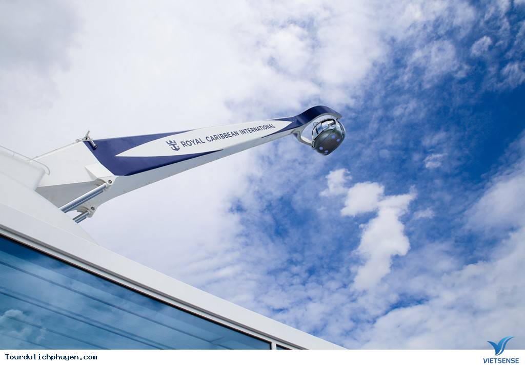 Du Thuyền Lớn Nhất Châu Á Tại Việt Nam