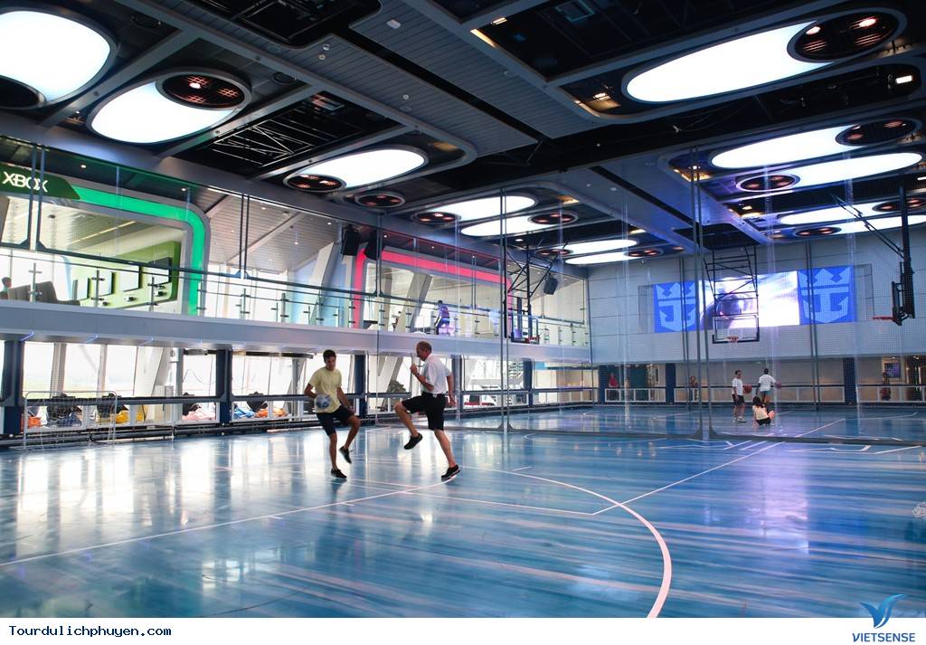 Du Thuyền Lớn Nhất Châu Á Tại Việt Nam