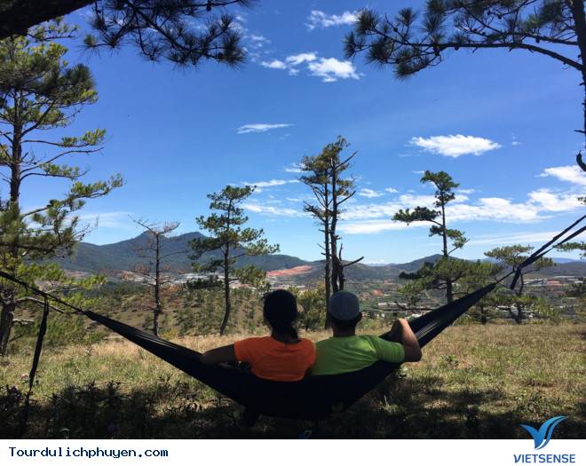 Các vật dụng cần chuẩn bị khi đi cắm trại: Các vật dụng cần chuẩn bị khi đi cắm trại: