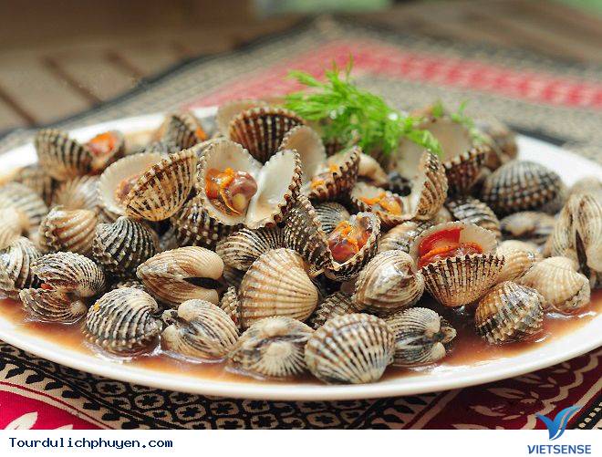 Hải sản tươi sống đầm Ô Loan