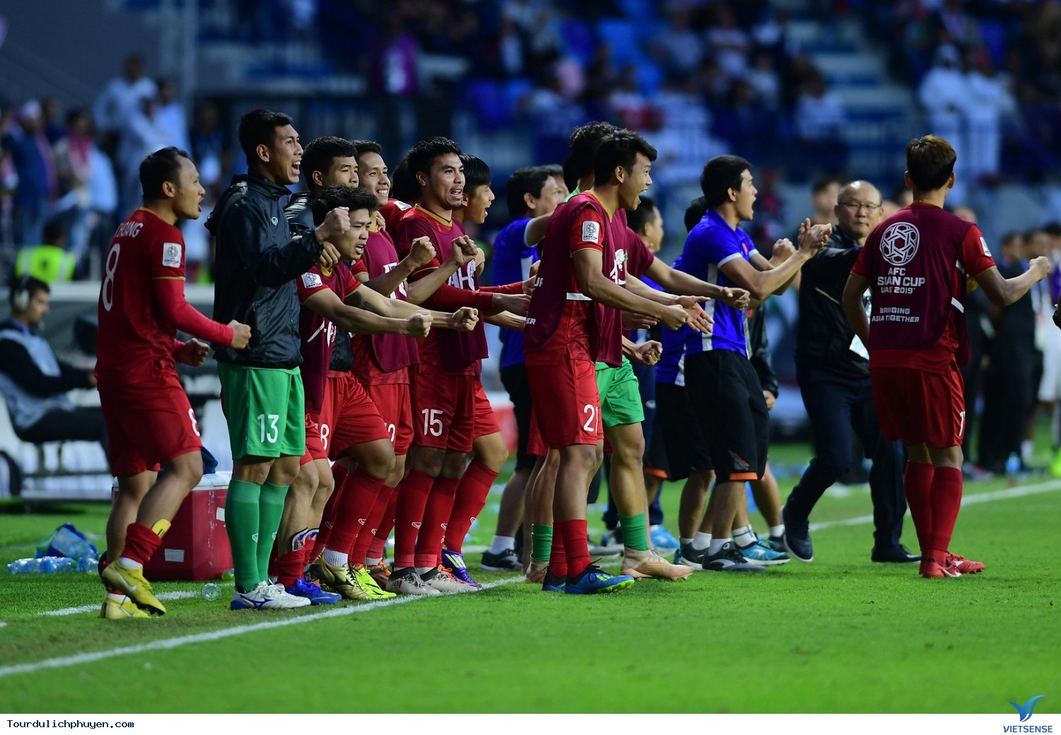 Hành động đẹp của Quang Hải sau khi Minh Vương đá hỏng penalty - Ảnh 1