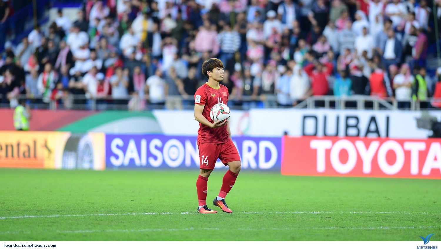 Hành động đẹp của Quang Hải sau khi Minh Vương đá hỏng penalty - Ảnh 2