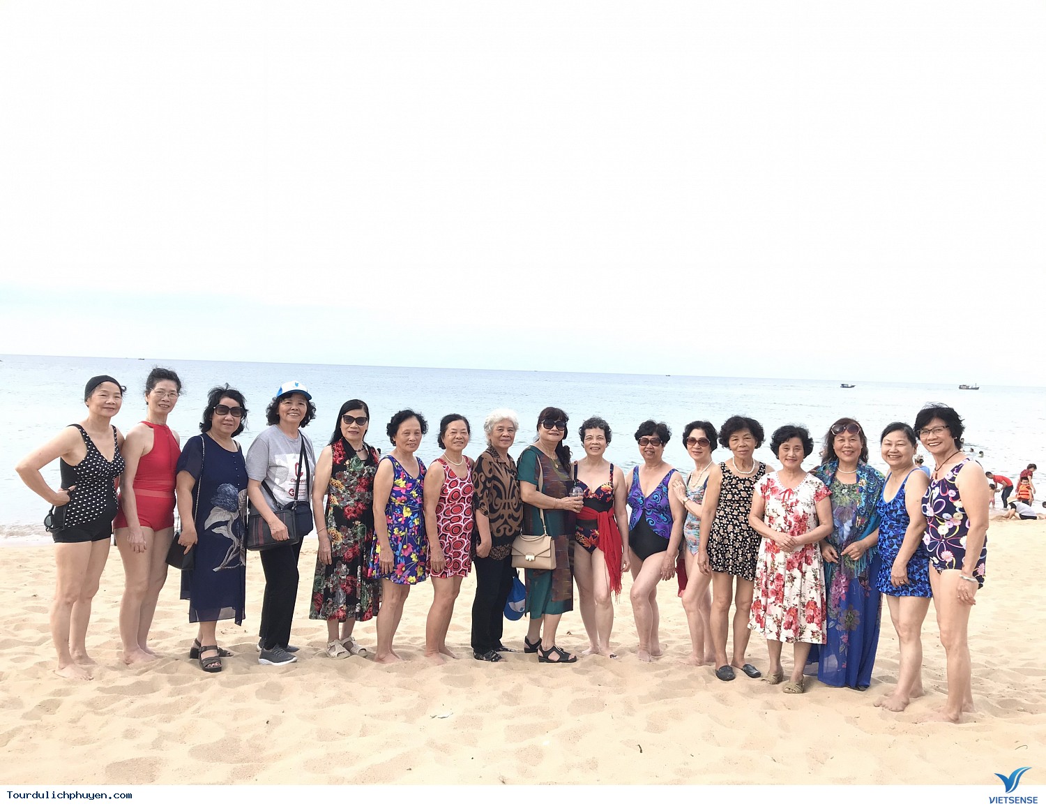 Hình Ảnh Chương trình Quy Nhơn Phú Yên Đoàn Cựu SV Đại Học Y - Ảnh 5