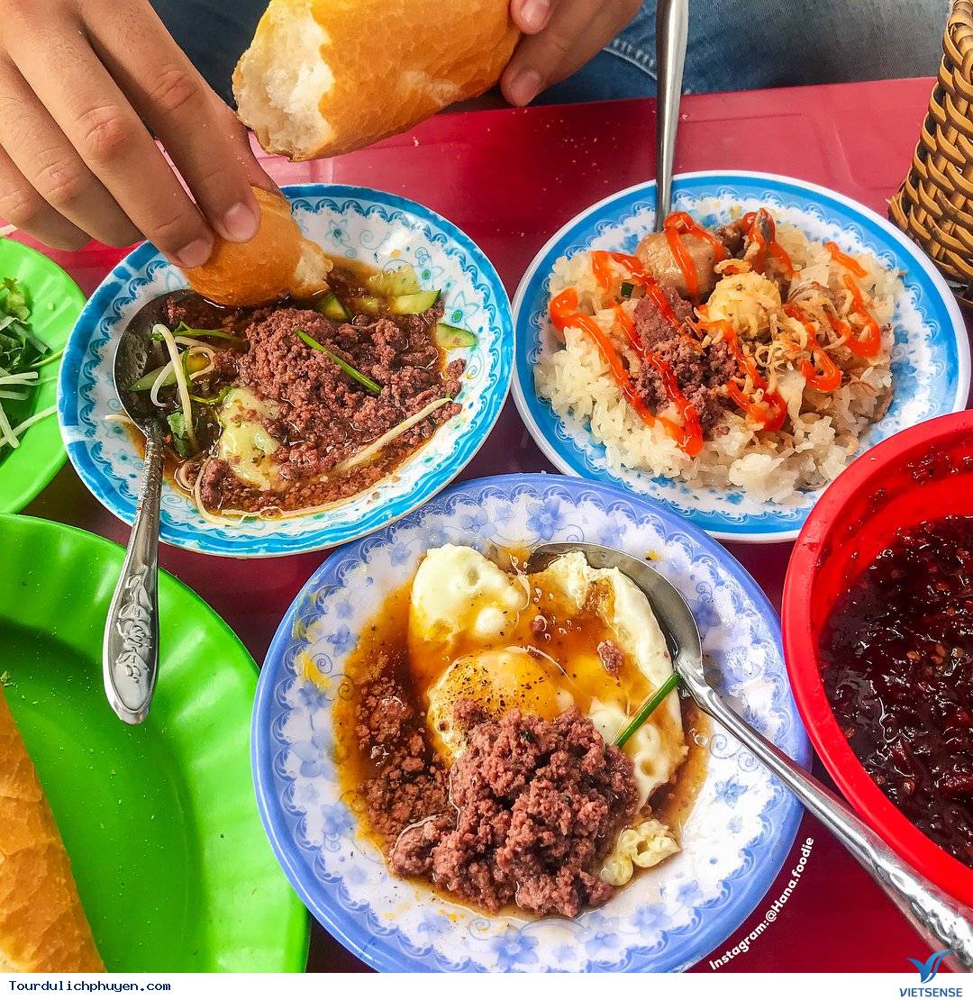 Khách sạn và ẩm thực địa phương - Ảnh 2