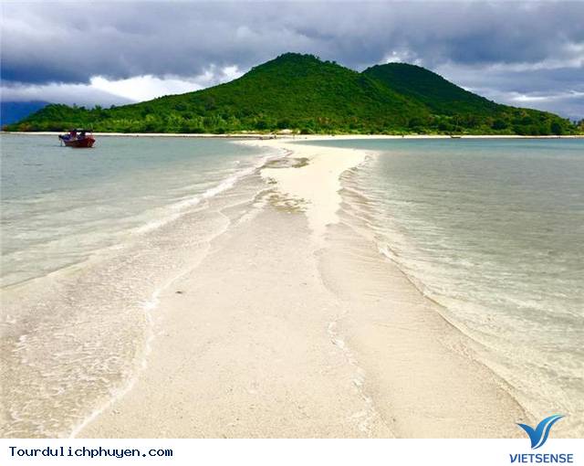 Khám phá con đường đi bộ xuên biển Phú yên - Ảnh 3