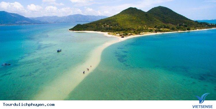 Khám phá con đường đi bộ xuên biển Phú yên - Ảnh 2