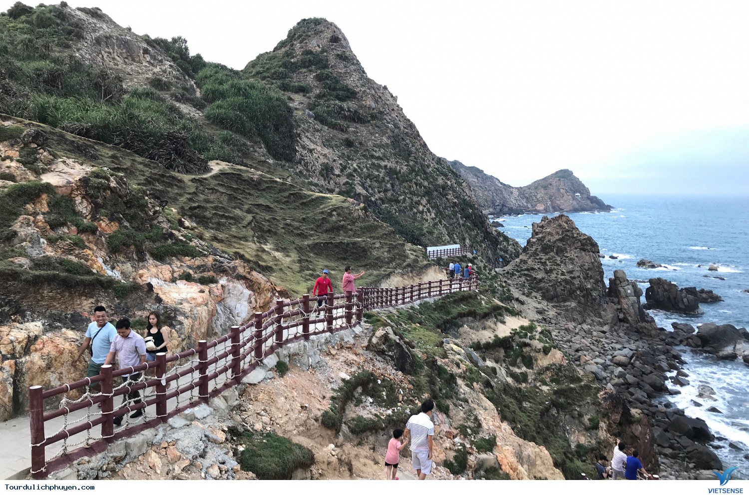 Ngày 2: Bạn nên dành một ngày đi Eo Gió – Kỳ Co - Ảnh 2 Ngày 2: Bạn nên dành một ngày đi Eo Gió – Kỳ Co - Ảnh 2