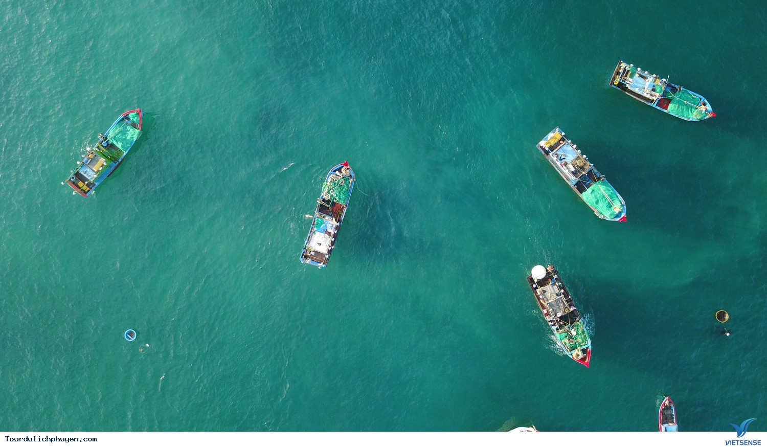 Ngày 1: Hà Nội/ TP HCM - Quy Nhơn - Tháp Đôi - Ghềnh Ráng - Tiên Sa Ngày 1: Hà Nội/ TP HCM - Quy Nhơn - Tháp Đôi - Ghềnh Ráng - Tiên Sa