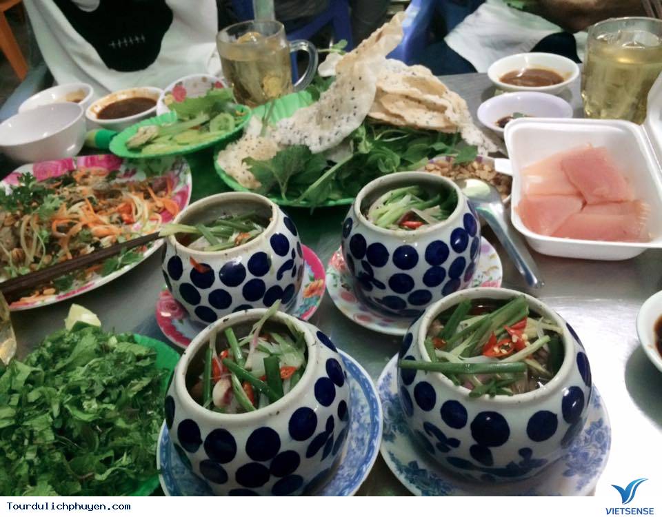 Mắt cá ngừ đại dương đặc sản Phú Yên - Ảnh 1