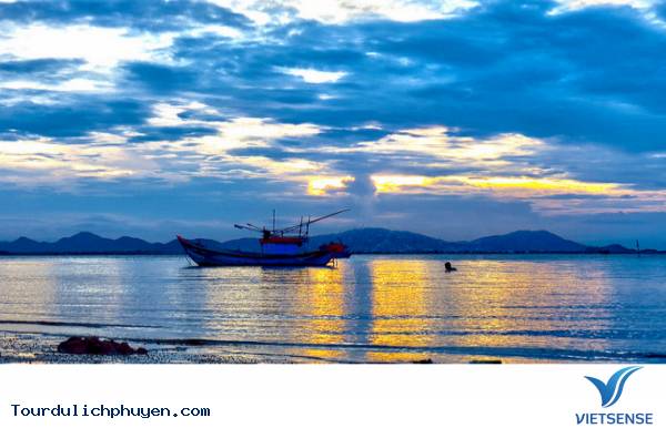 Những Địa điểm thăm quan Quy Nhơn Hấp Dẫn Nhất 2017 - Ảnh 1