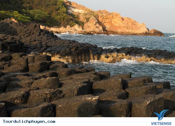 Phú Yên - Một Chuyến Đi 10 Điểm Đến Và Vô Vàn Ấn Tượng - Ảnh 2