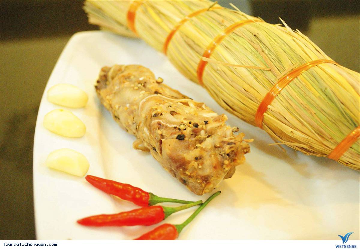 Rơm Bình Định giá trị không hề rẻ mạc - Ảnh 1 Rơm Bình Định giá trị không hề rẻ mạc - Ảnh 1