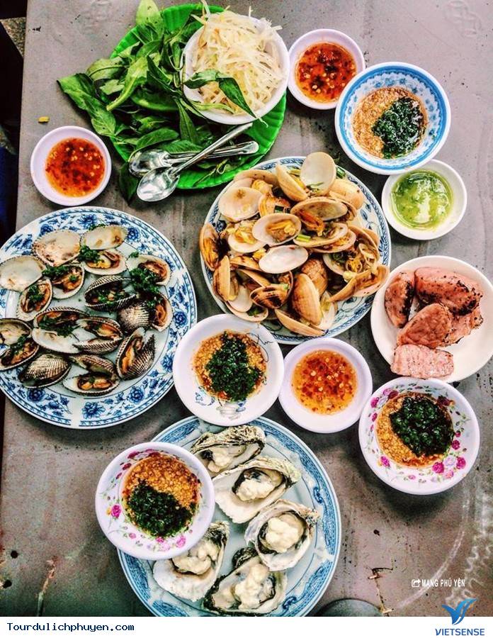 Tận hưởng thú vui ăn uống