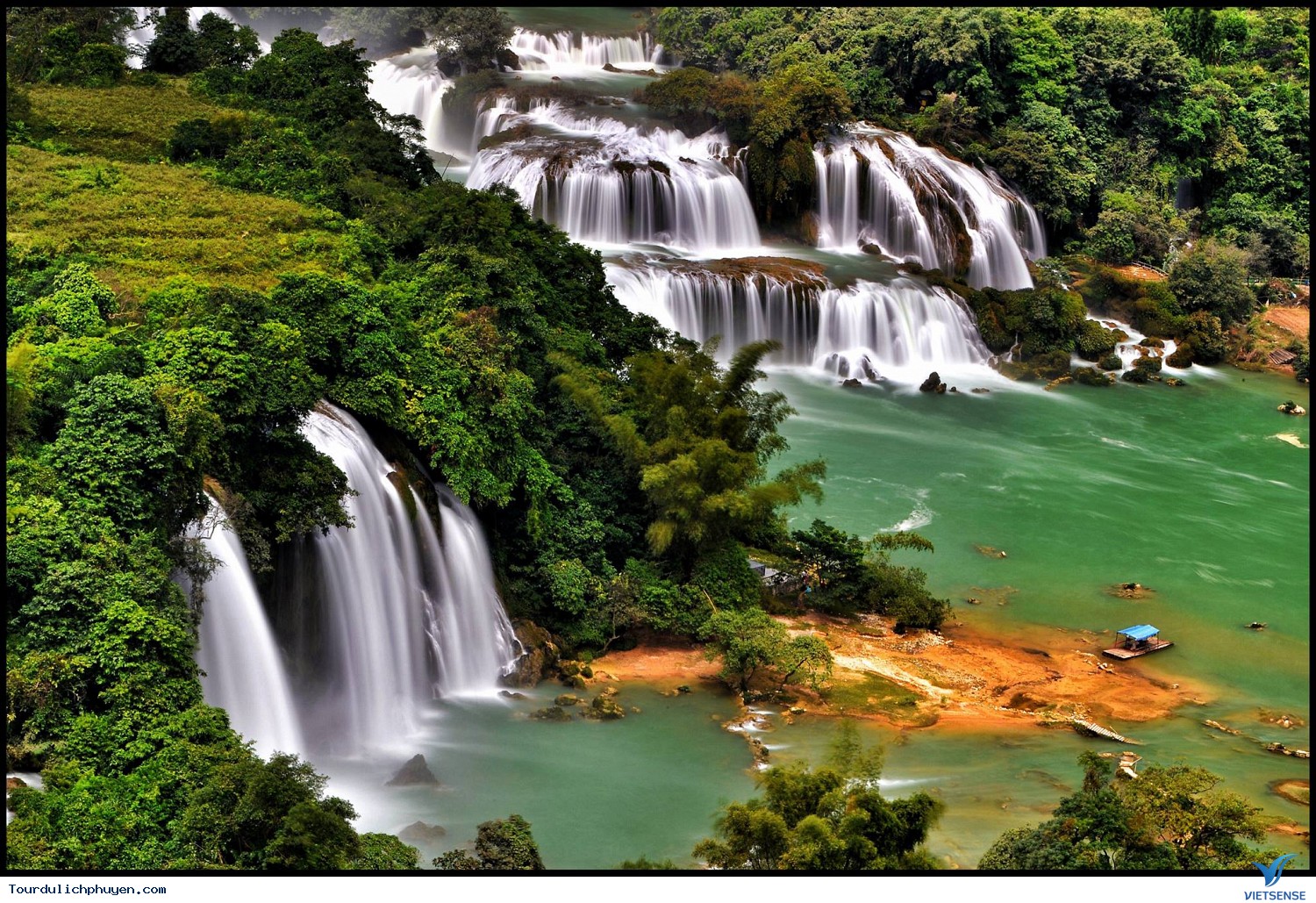 Thác Bản Giốc Hùng Vĩ Lãng Mạn Chẳng Kém Gì Phú Yên - Ảnh 1