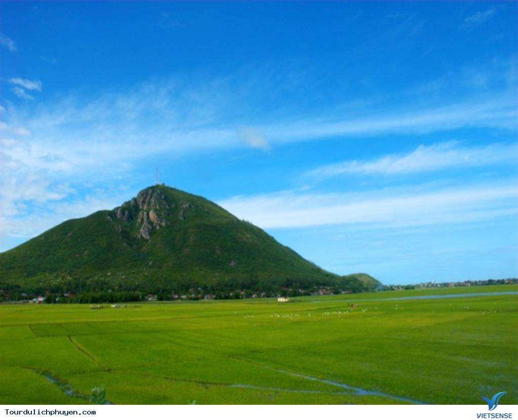 Vẻ đẹp kì vĩ của núi Chóp Chài Vẻ đẹp kì vĩ của núi Chóp Chài