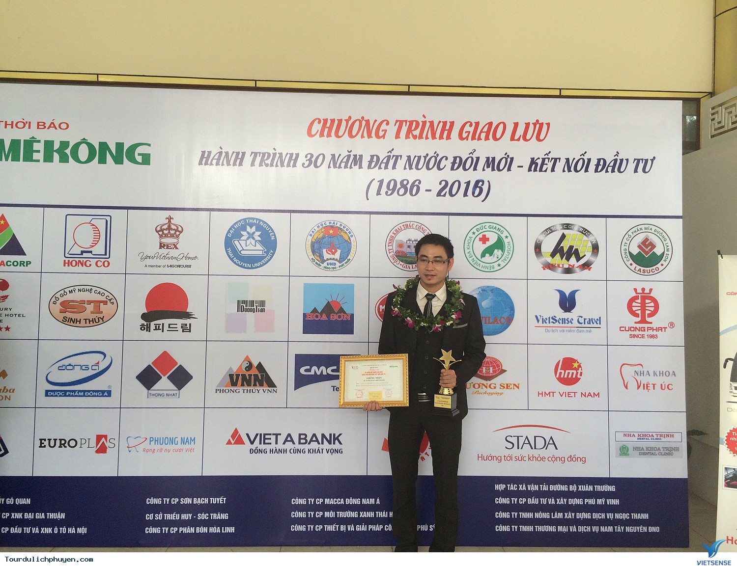 VIETSENSE TRAVEL ĐÓN NHẬN VINH DANH TOP 100 SẢN PHẨM - DỊCH VỤ CHẤT LƯỢNG CAO ASEAN - Ảnh 4 VIETSENSE TRAVEL ĐÓN NHẬN VINH DANH TOP 100 SẢN PHẨM - DỊCH VỤ CHẤT LƯỢNG CAO ASEAN - Ảnh 4