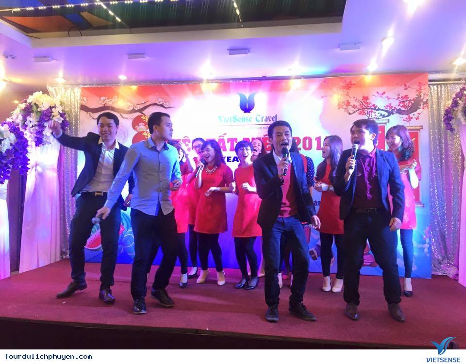 VietSense Travel Tưng Bừng Tất Niên 2015 - Ảnh 13 VietSense Travel Tưng Bừng Tất Niên 2015 - Ảnh 13